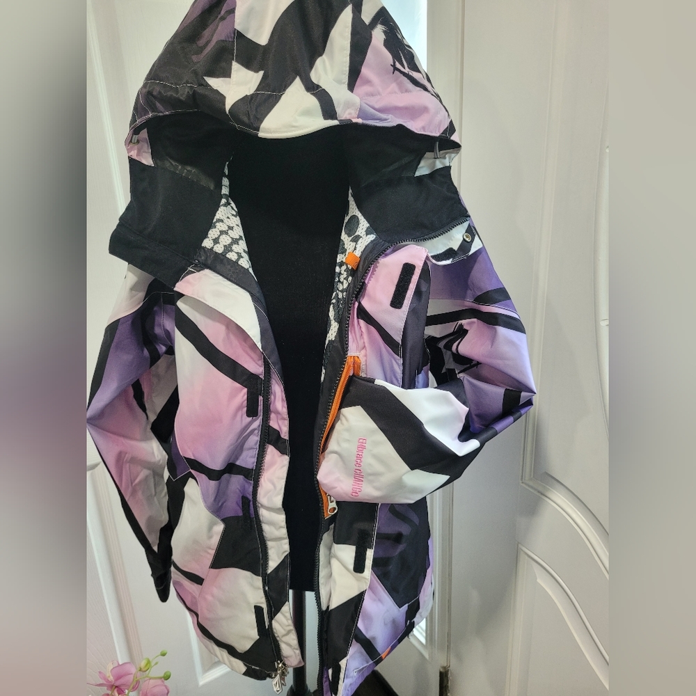 Women’s Volcom Snowboarding Jacket
